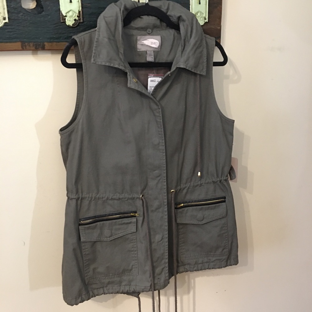2/$25 Forever 21 Casual Olive Green Vest Jacket Size Large